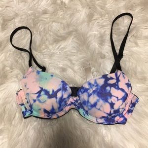 Pink/ Victoria Secret bra